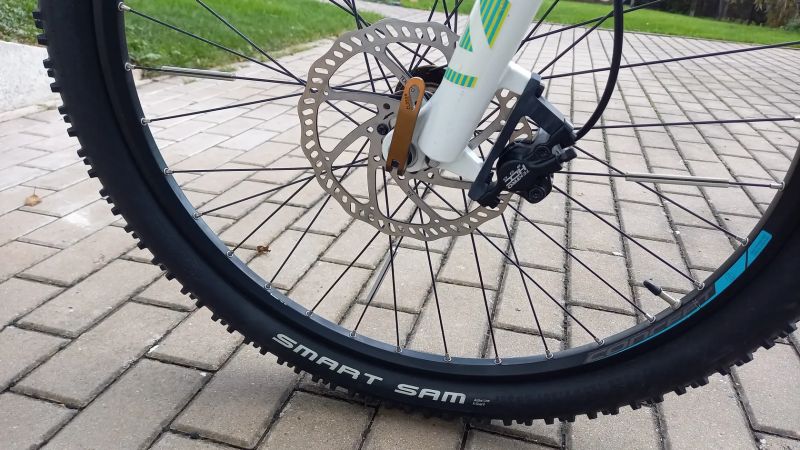 Dámské / Dívčí horské kolo Focus Donna 3,0, Vel. S, kola 26"