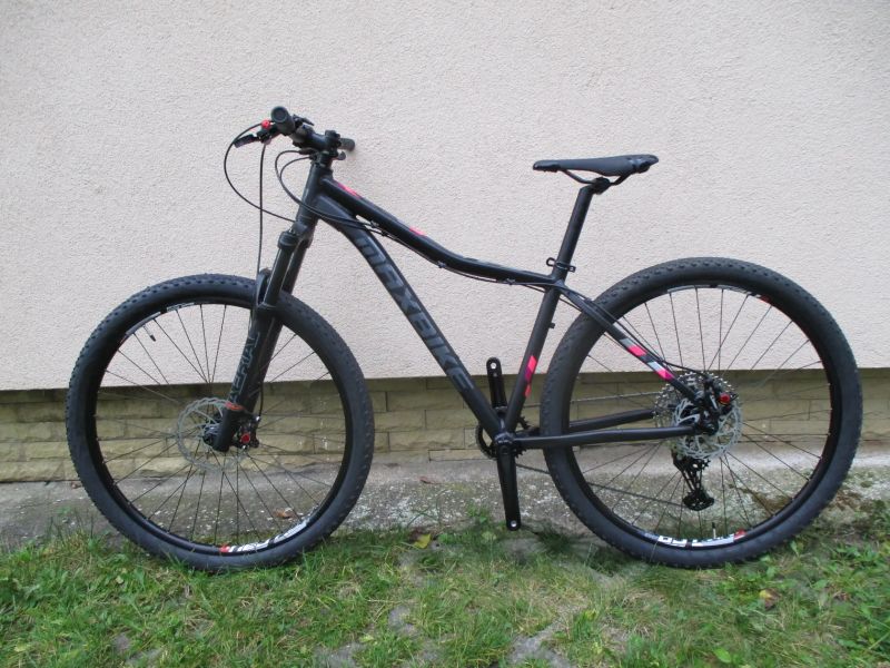 Nové dámské 29" kolo Maxbike 509D 17", vzduchová vidlice RST Aerial, Deore 1x11, pevná osa