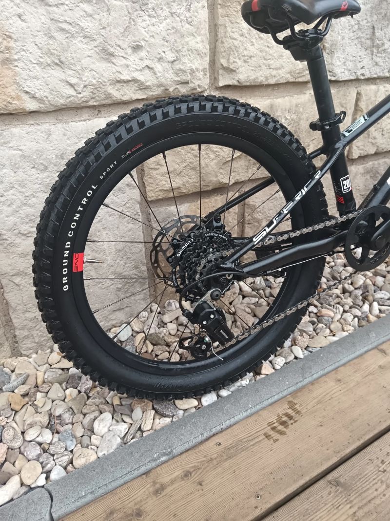 Superior Team 20"