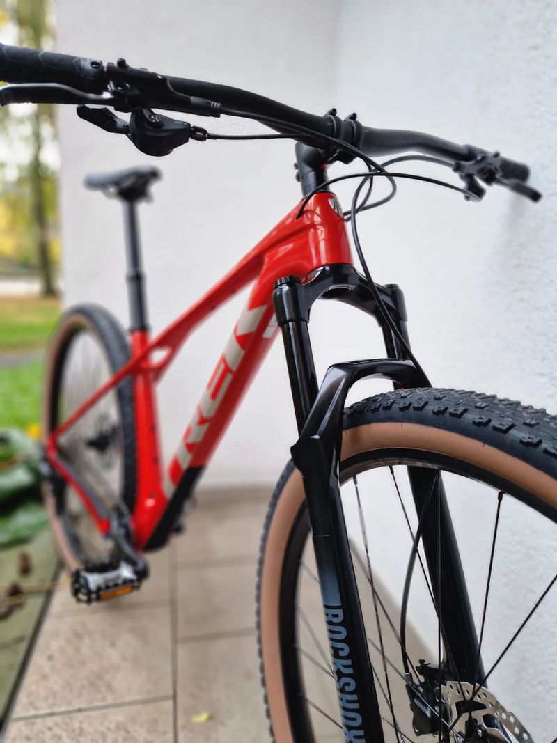 NOVÝ Trek Procaliber 9.5 Gen 3 - karbon+teleskop