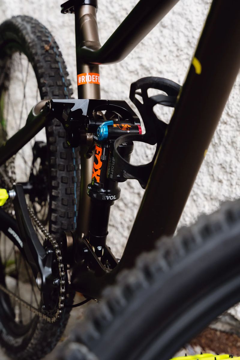 Lee Cougan Quest 29, zdvih 150/150mm Rock Shock+Fox, 1x12