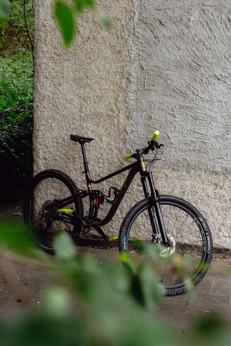 Lee Cougan Quest 29, zdvih 150/150mm Rock Shock+Fox, 1x12