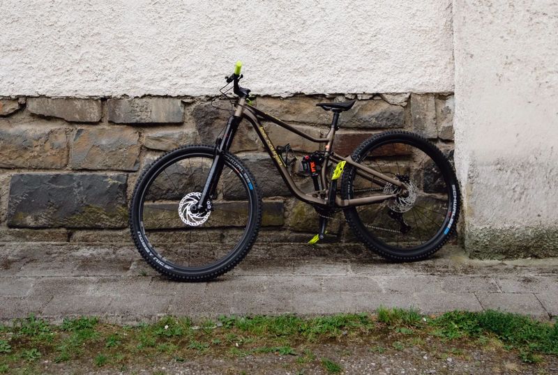 Lee Cougan Quest 29, zdvih 150/150mm Rock Shock+Fox, 1x12