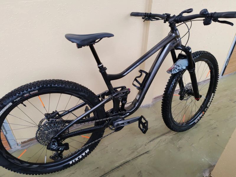 Giant Trance 29 s elektronickým řazením Sram GX Eagle Transmission