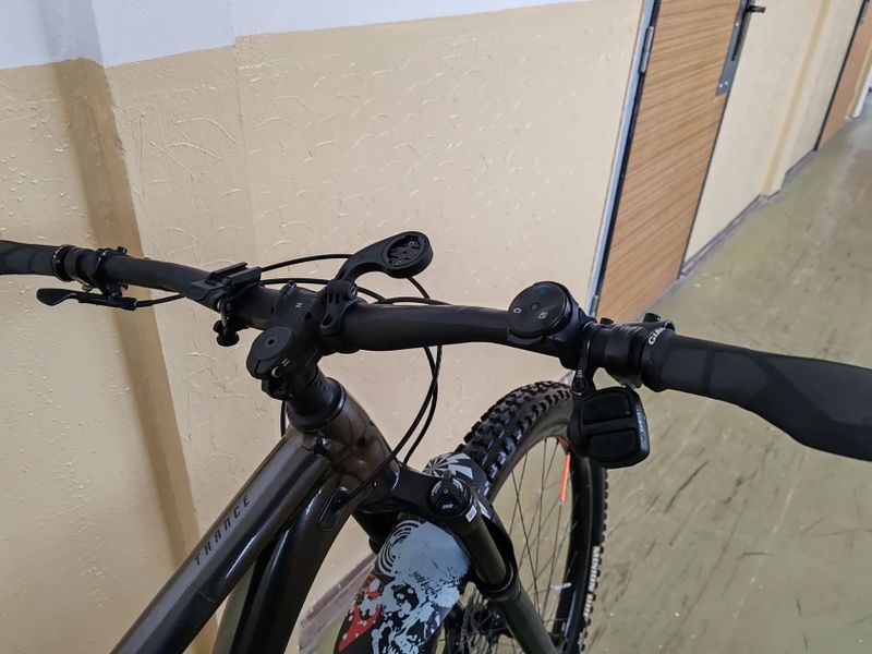 Giant Trance 29 s elektronickým řazením Sram GX Eagle Transmission