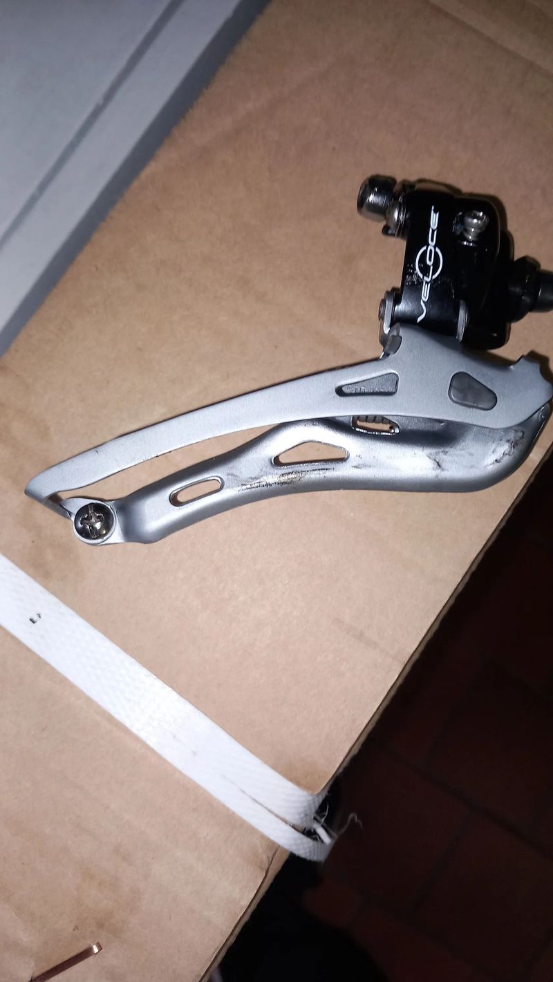 Přesmykač Sram Force a přesmykač campagnolo veloce 