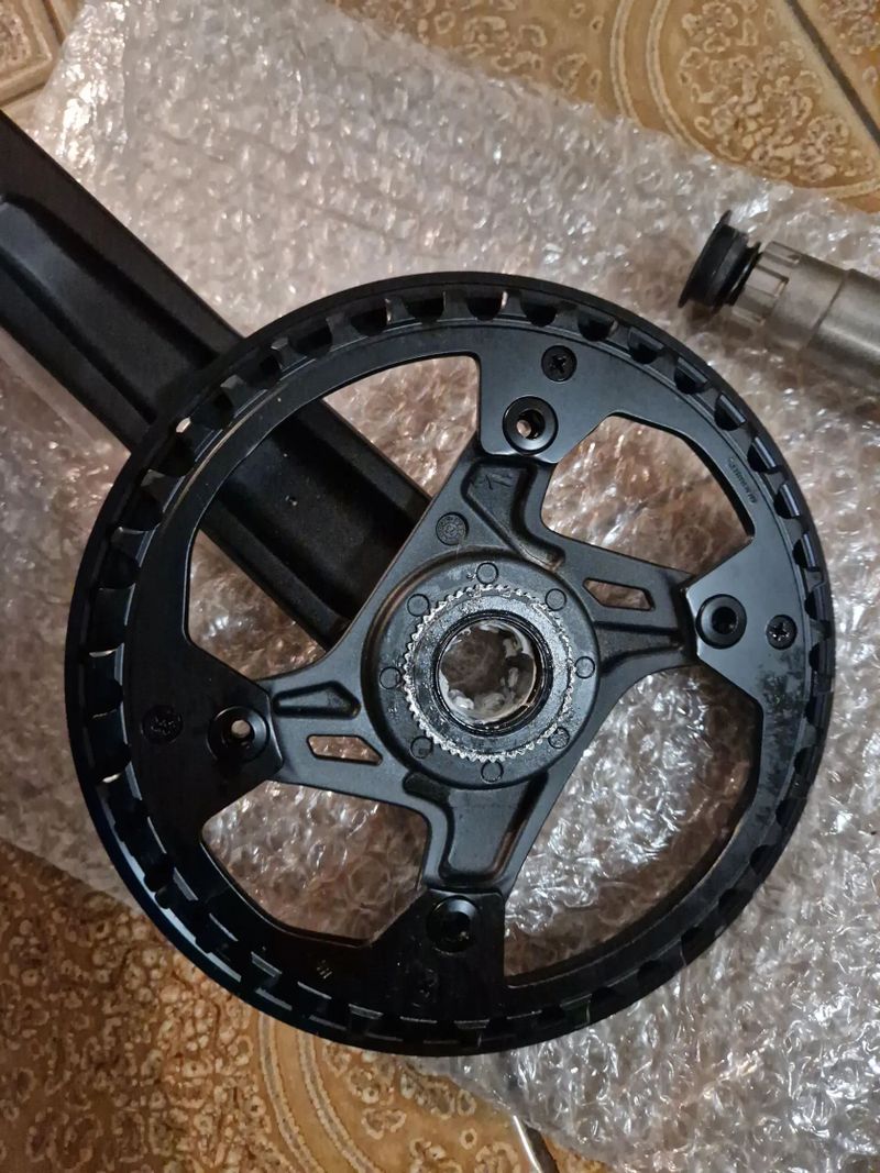 kliky Shimano CUES FC-U6000