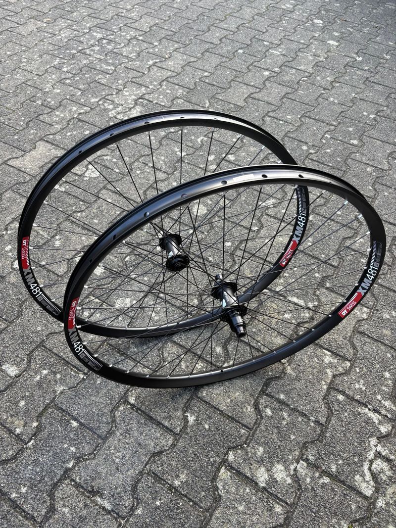 Zapletená kola DT Swiss XM481, náboje DT350 29" Boost