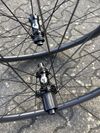 Obutá silniční karbonová kola Elitewheels Disc