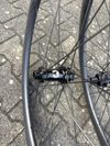Obutá silniční karbonová kola Elitewheels Disc