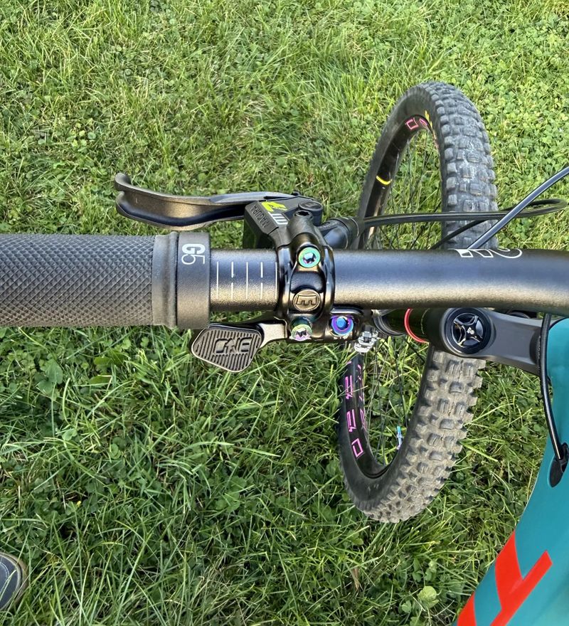 Trek Slash AXS
