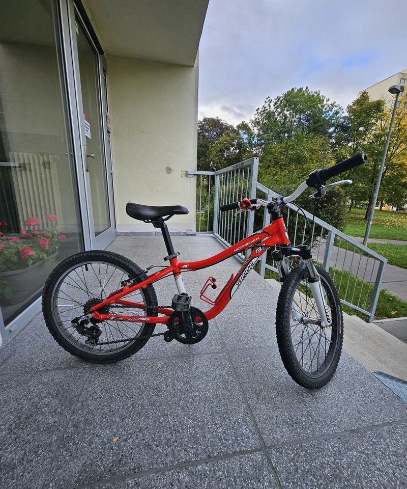 Specialized Hotrock