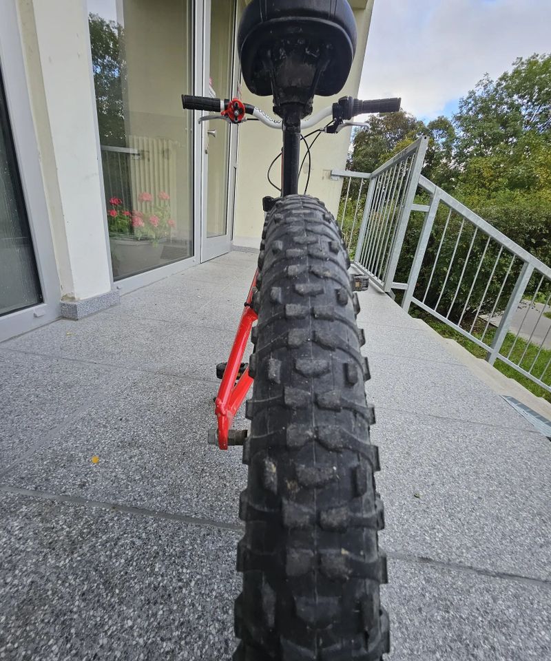 Specialized Hotrock