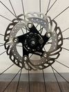 Karbonová gravel kola Spinollo 700×40C – nové pláště + kazeta
