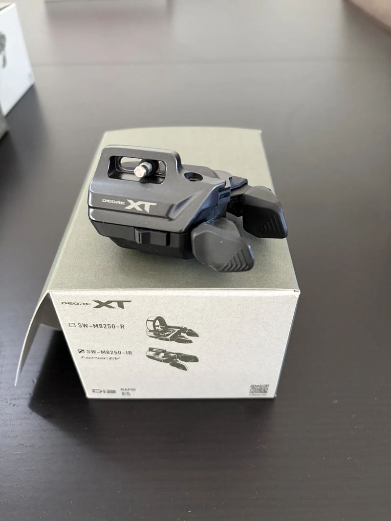 Nové bezdrátové Shimano XT Di2 12 speed