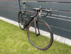 Scott Addict SL + Cyklotrenažér Tacx T2875 NEO 2T SMART