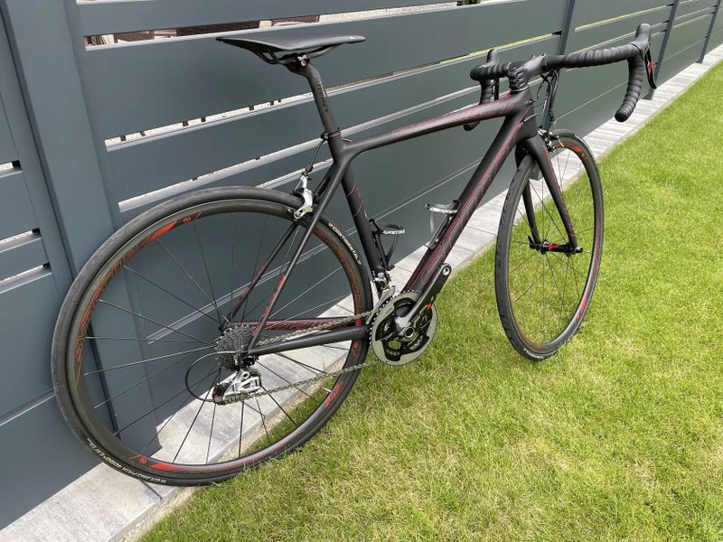 Scott Addict SL + Cyklotrenažér Tacx T2875 NEO 2T SMART