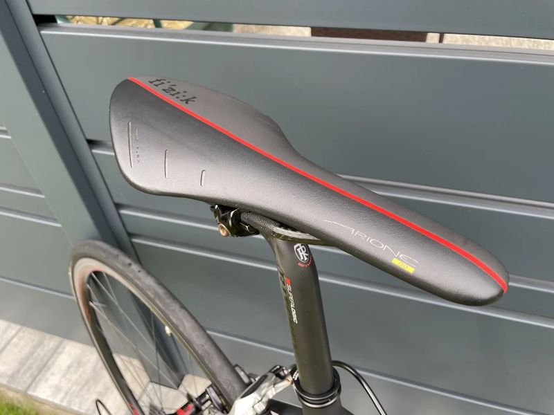 Scott Addict SL + Cyklotrenažér Tacx T2875 NEO 2T SMART