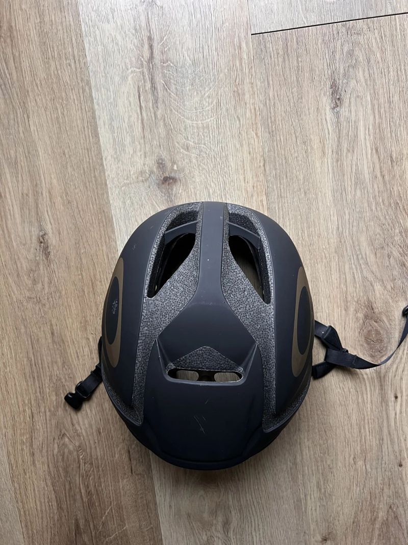 Oakley ARO5 Europe Tour de France Mips