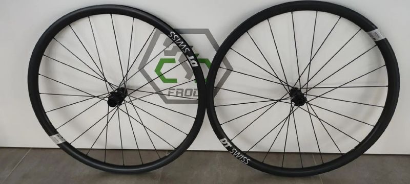 Nové výplety zn. DT Swiss E 1800 za cenu 5800 Kč 