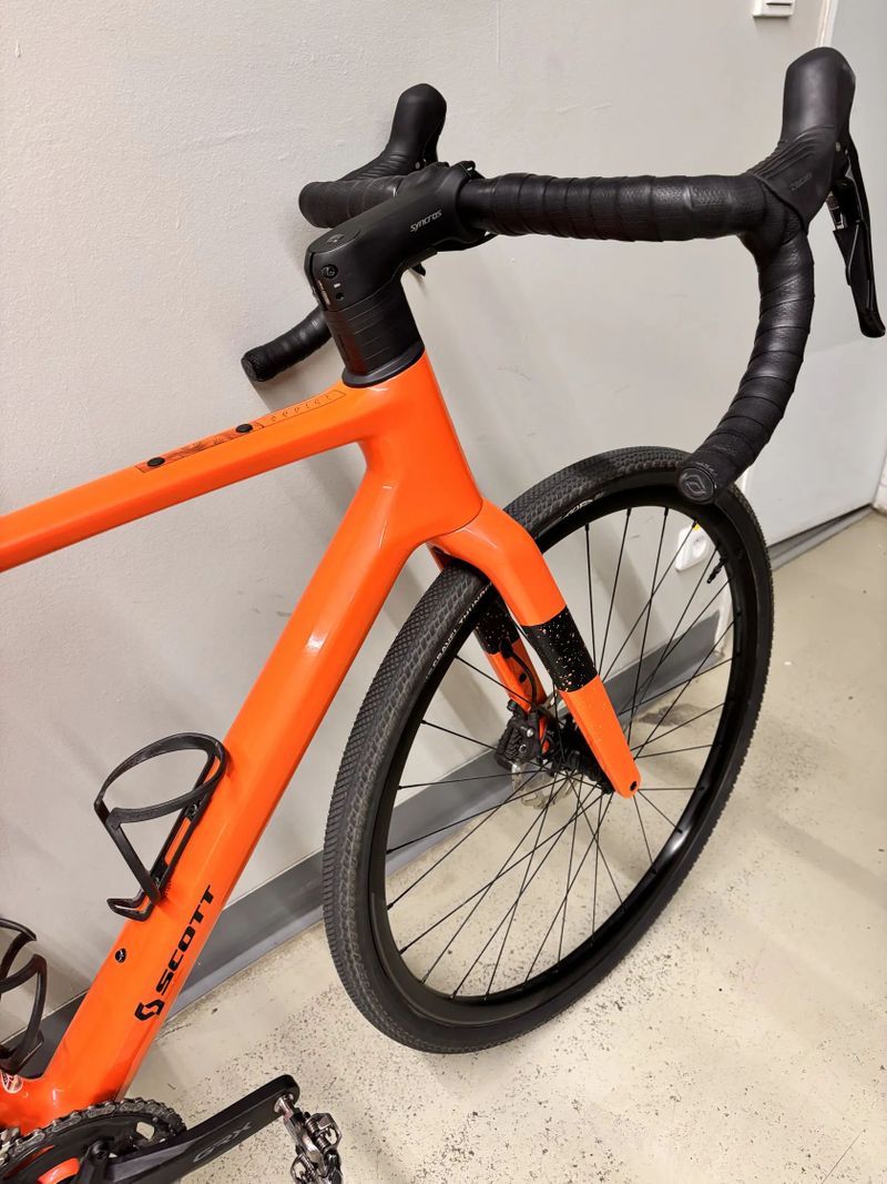 Scott Addict gravel 40 velikost M