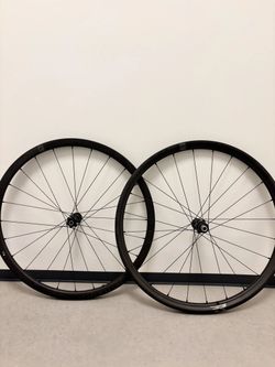PRODÁM zapletená kola Fulcrum Rapid RED Carbon