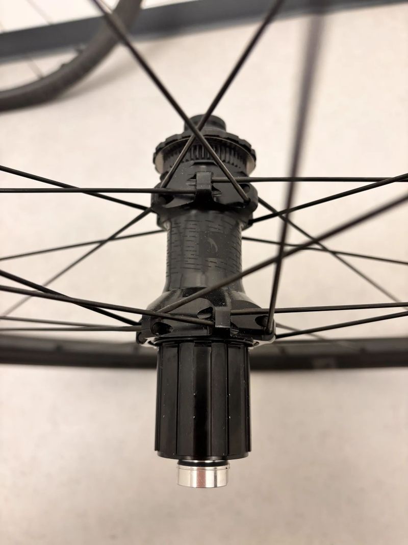 PRODÁM zapletená kola Fulcrum Rapid RED Carbon