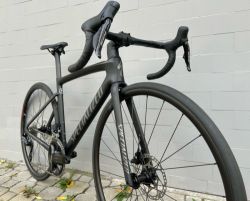 Specialized Tarmac SL7 Comp Shimano 105 Di2 ve velikosti 49 cm