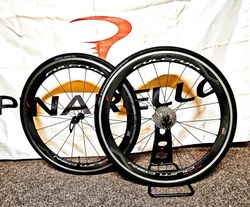 Prodám zapletená karbonová kola Fulcrum WIND XLR 50mm