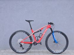 Canyon Lux CF SL6