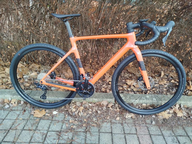 Scott Addict Gravel 40 orange karbon 