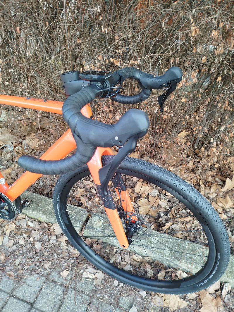 Scott Addict Gravel 40 orange karbon 