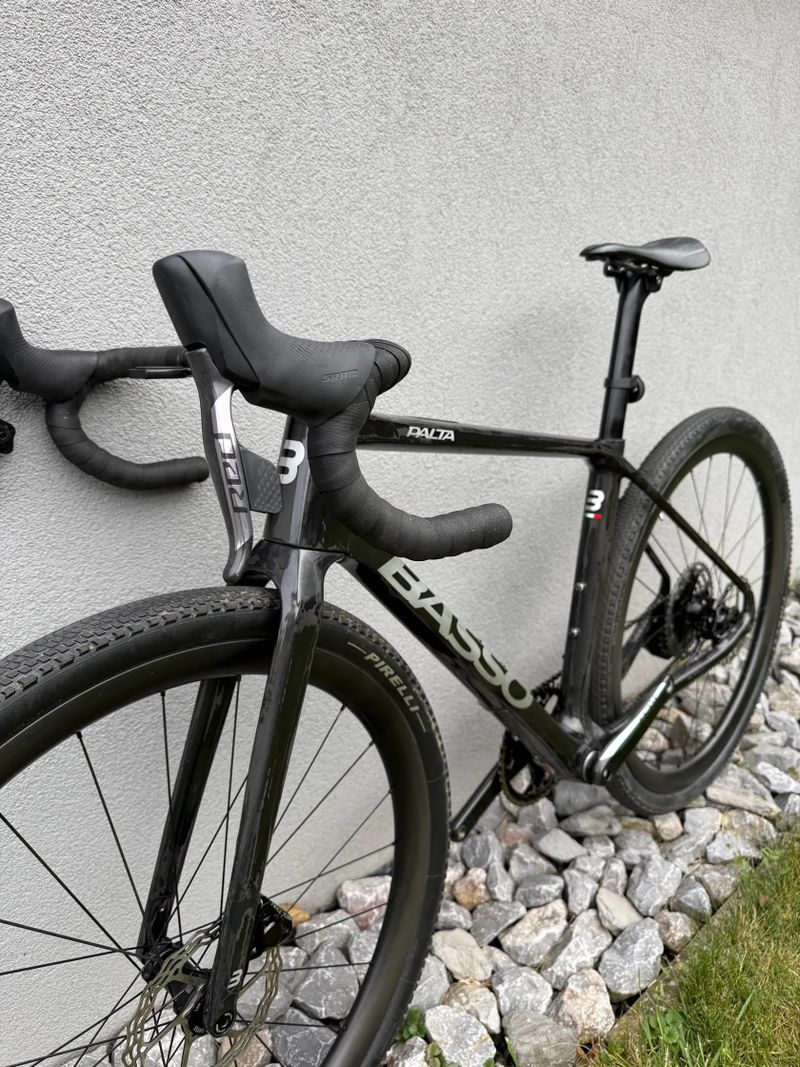 UPGRADE: BASSO PALTA 2, custom lak: RAW CARBON, SRAM RED XPLR!!! převody: 42 x 9-45