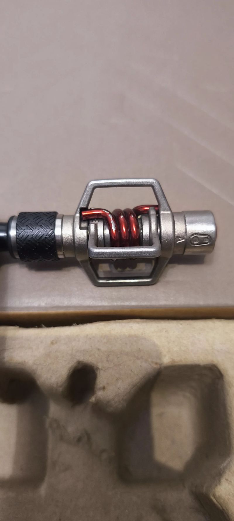 Kliky Sram X0 vcetne prevodniku + pedaly Crankbrothers Egg Beater 3 - RED