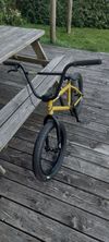 Flybikes SION LHD Flat Sulfur Yellow