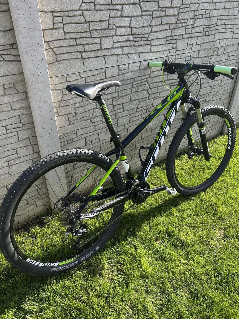 Scott Scale 735