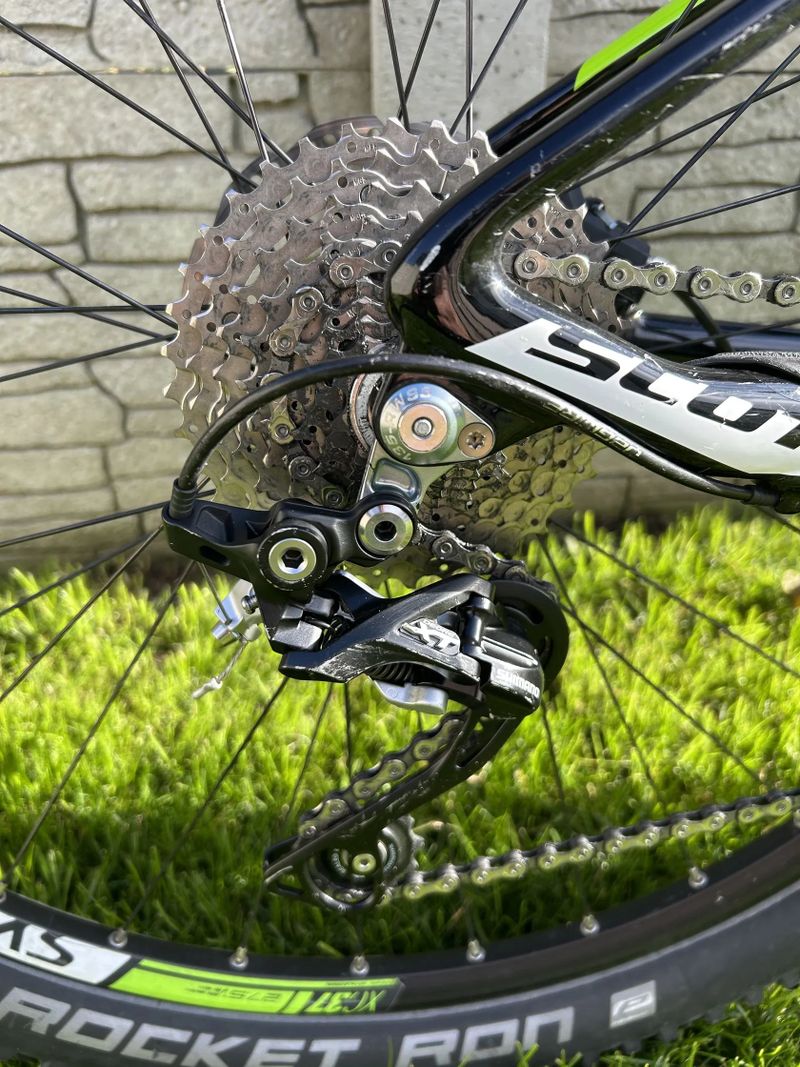Scott Scale 735
