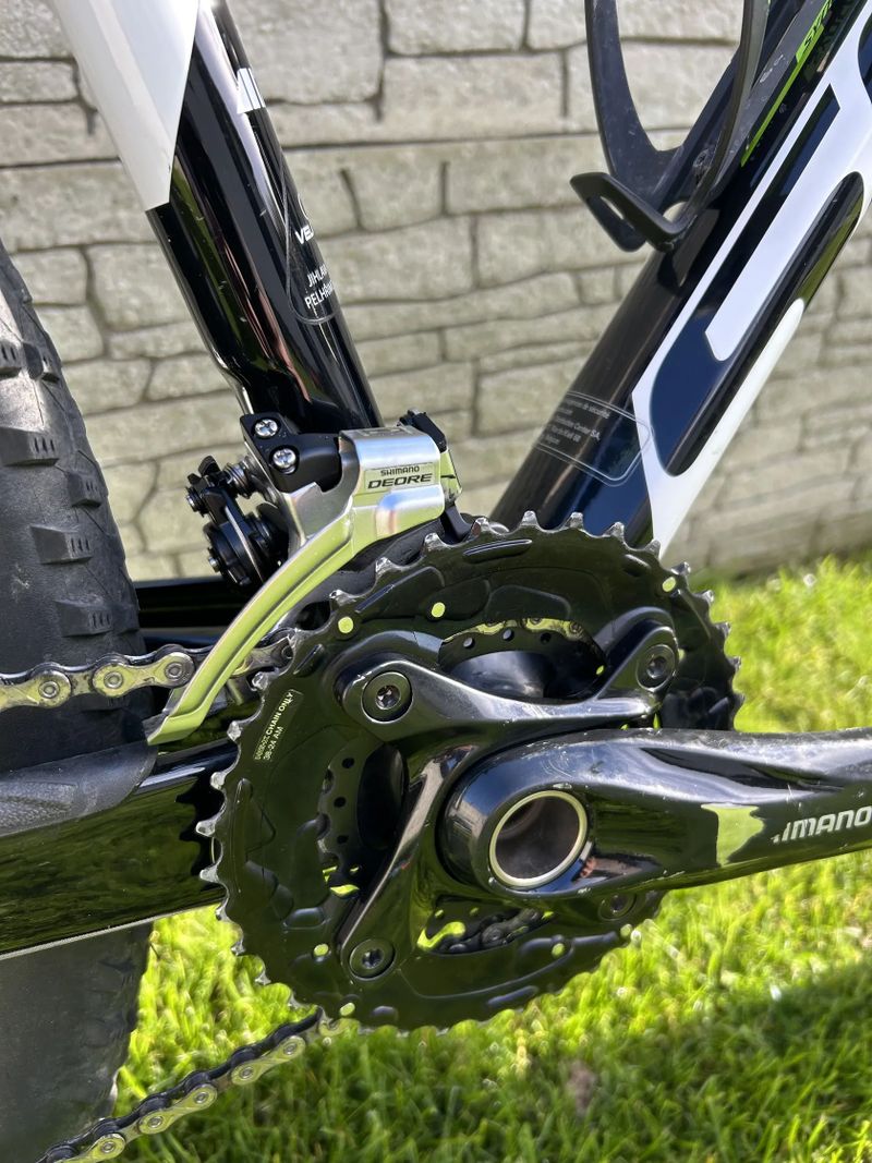 Scott Scale 735