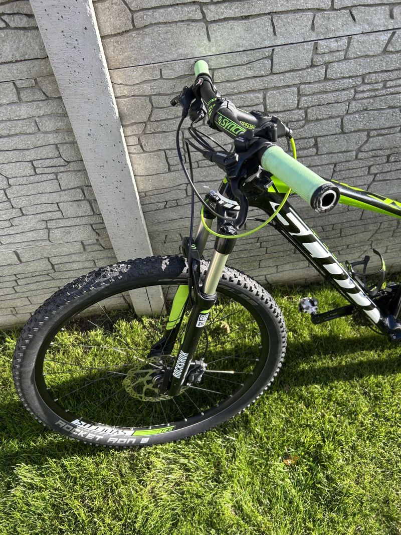 Scott Scale 735