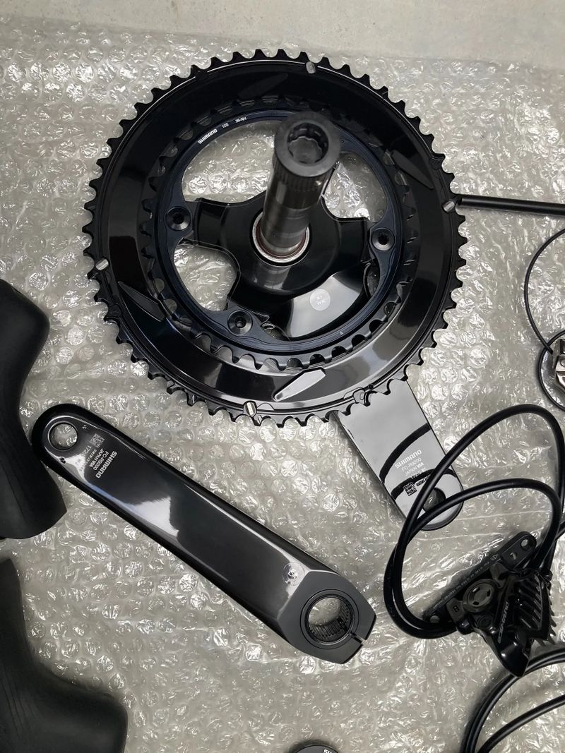 Shimano Dura-Ace R9200 Di2 2×12