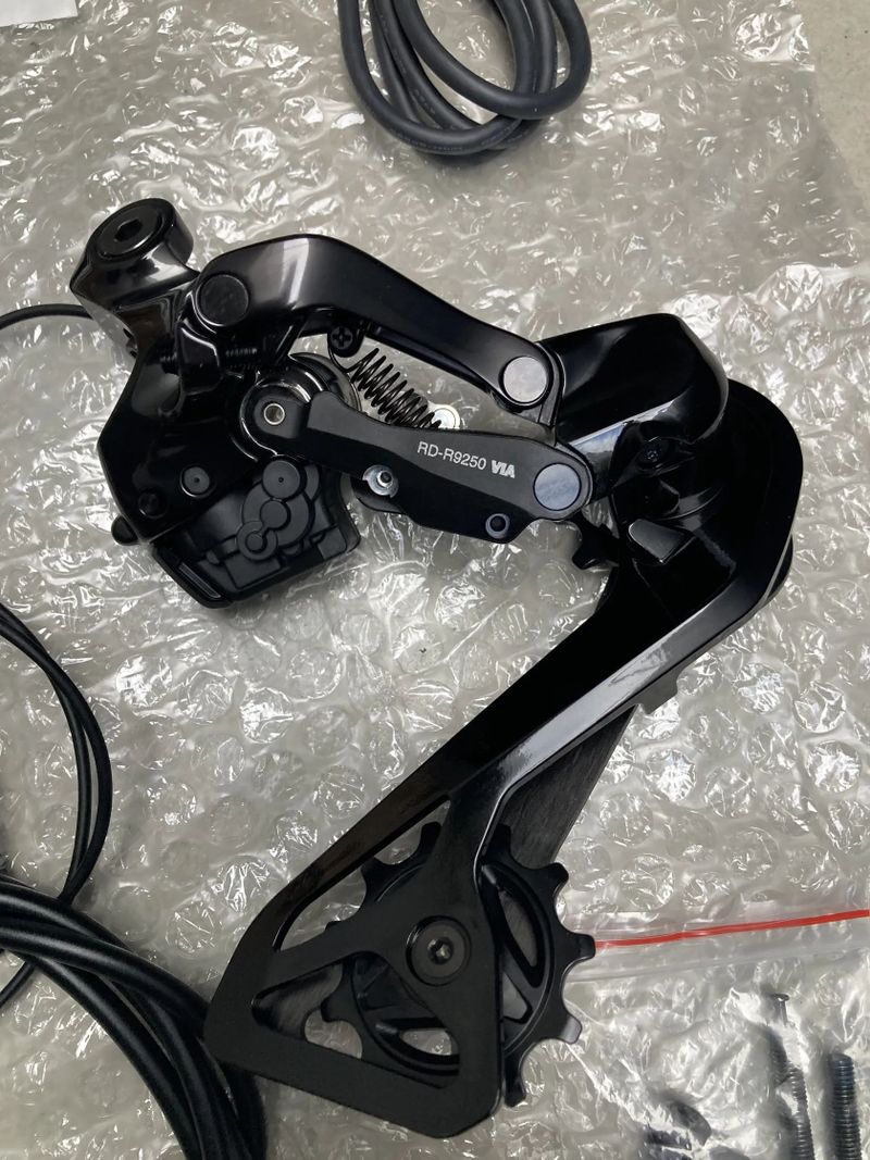 Shimano Dura-Ace R9200 Di2 2×12