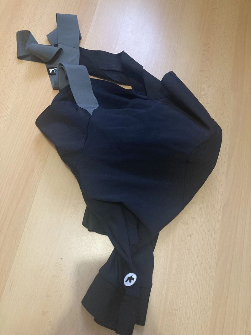 Assos