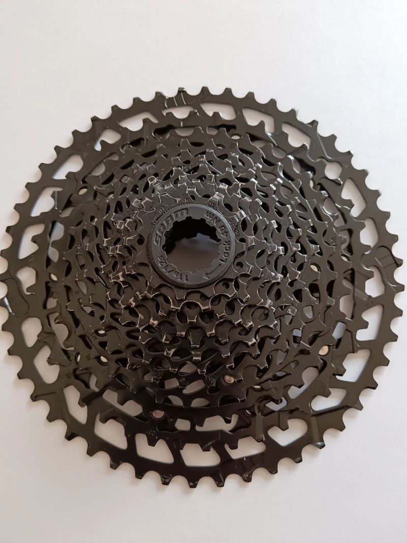 Sram PG-1230