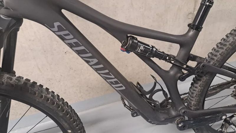 Prodám Specialized Stumpjumper Fact Carbon