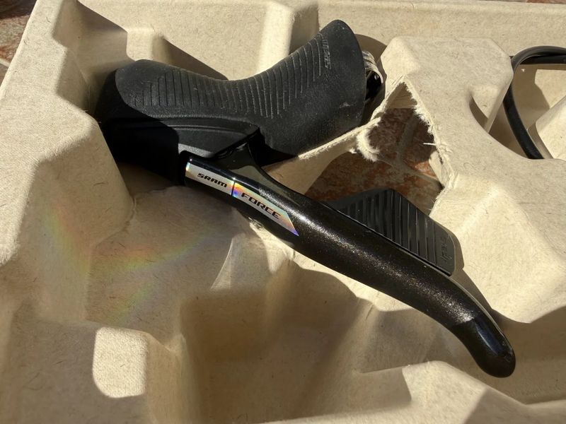 Sram Force řadíci páky + přední a zadní brzda