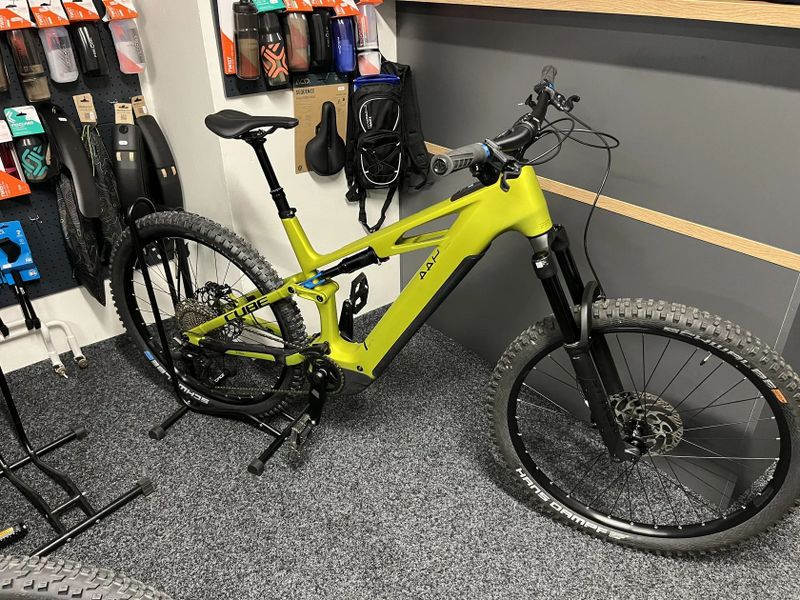 CUBE Stereo Hybrid ONE44 HPC RACE 800 vel.XL 2025 542km