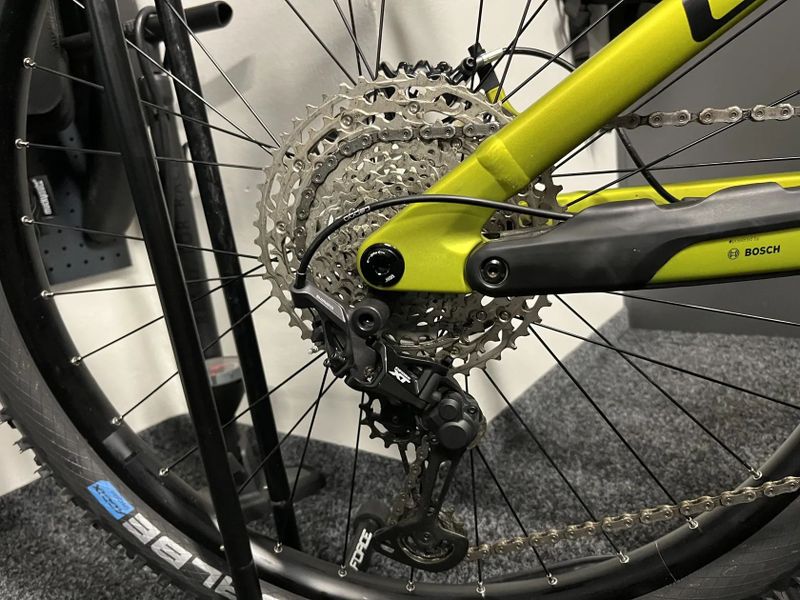 CUBE Stereo Hybrid ONE44 HPC RACE 800 vel.XL 2025 542km