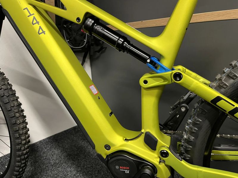 CUBE Stereo Hybrid ONE44 HPC RACE 800 vel.XL 2025 542km