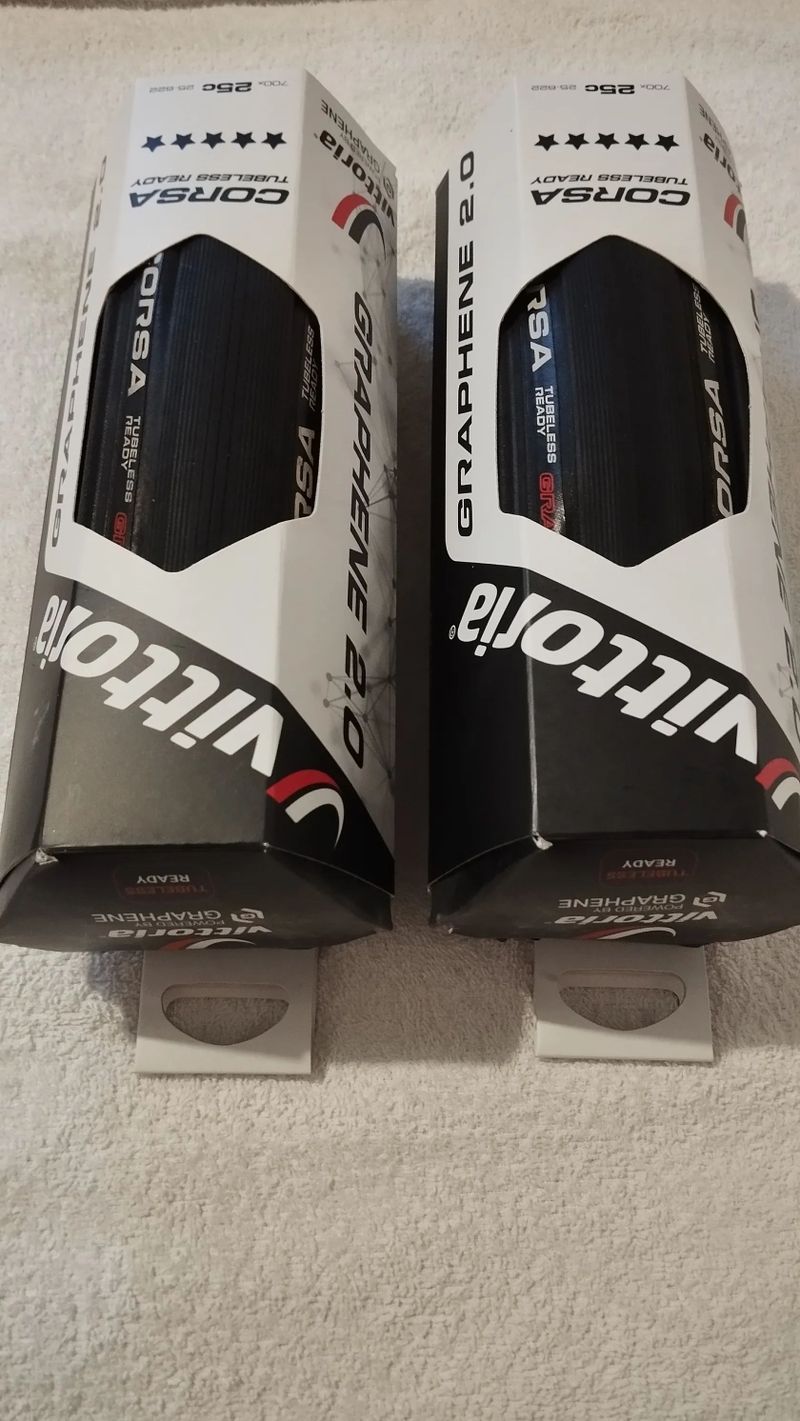 2x Vittoria Corsa Graphene 2.0 700x25