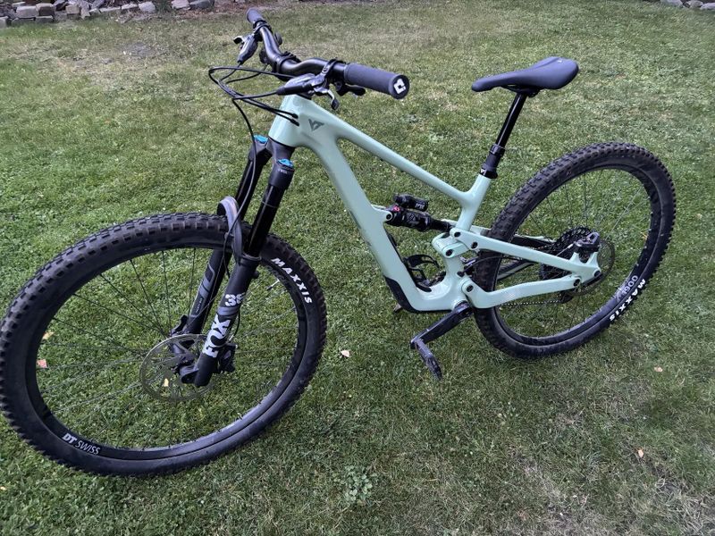 YT Industries Jeffsy